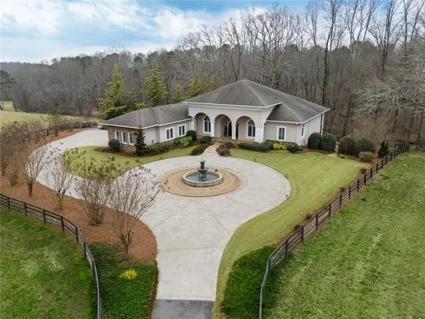 a front view of house with yard