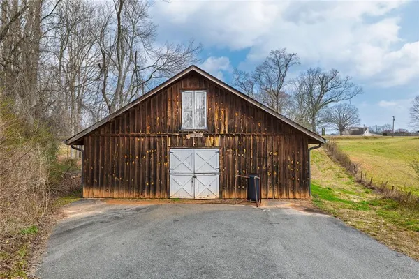 $1,500,000 | 250 Frank Bruce Road, Dawsonville, GA 30534