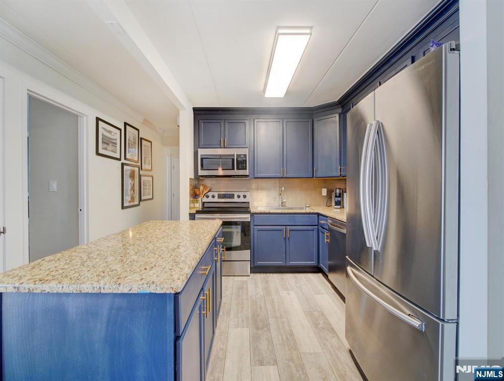 250 Gorge Road, Unit 21B Cliffside Park, NJ 07010 - Photo 9 of 28
