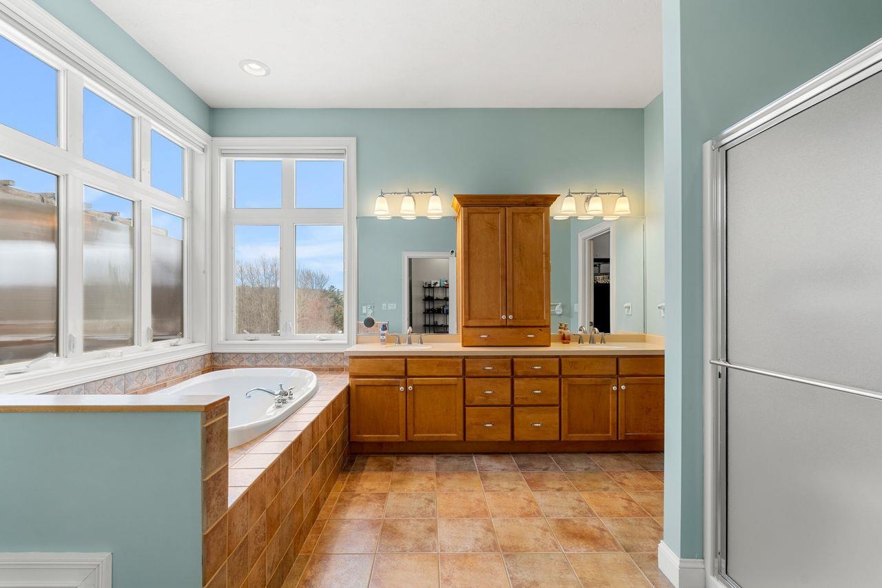 144 Pulpit Road Bedford, NH 03110 - Photo 21 of 58