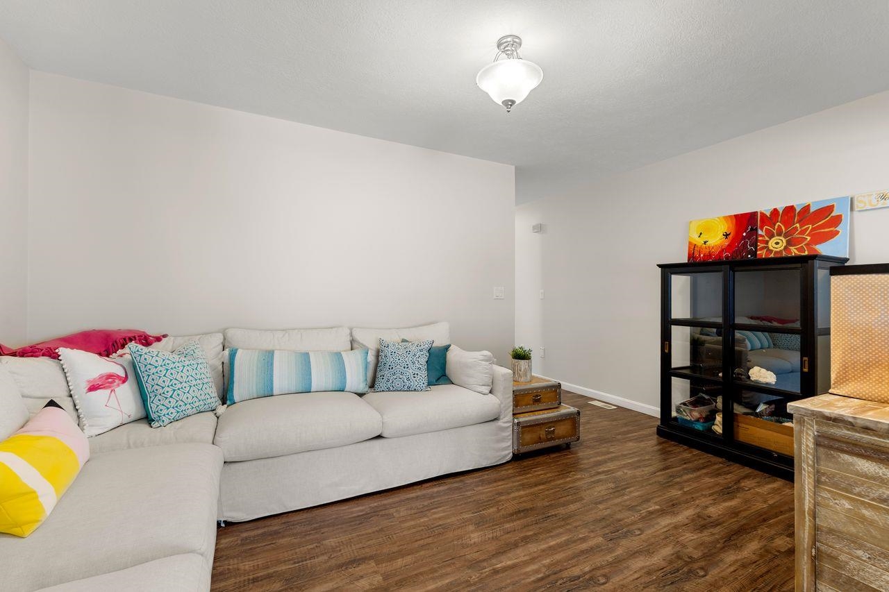 144 Pulpit Road Bedford, NH 03110 - Photo 28 of 58