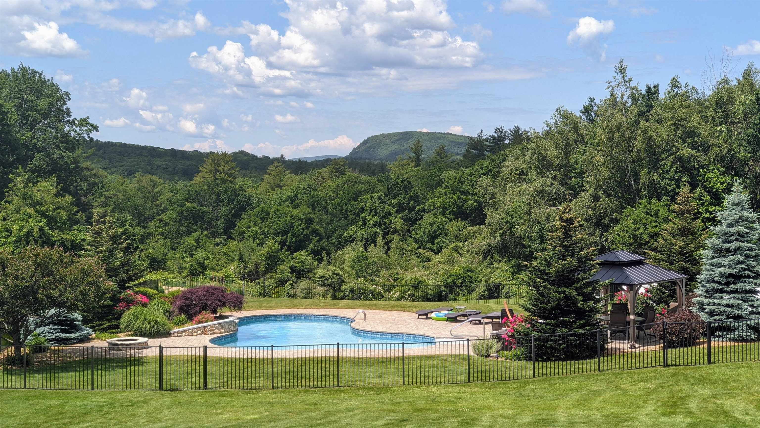 144 Pulpit Road Bedford, NH 03110 - Photo 42 of 58