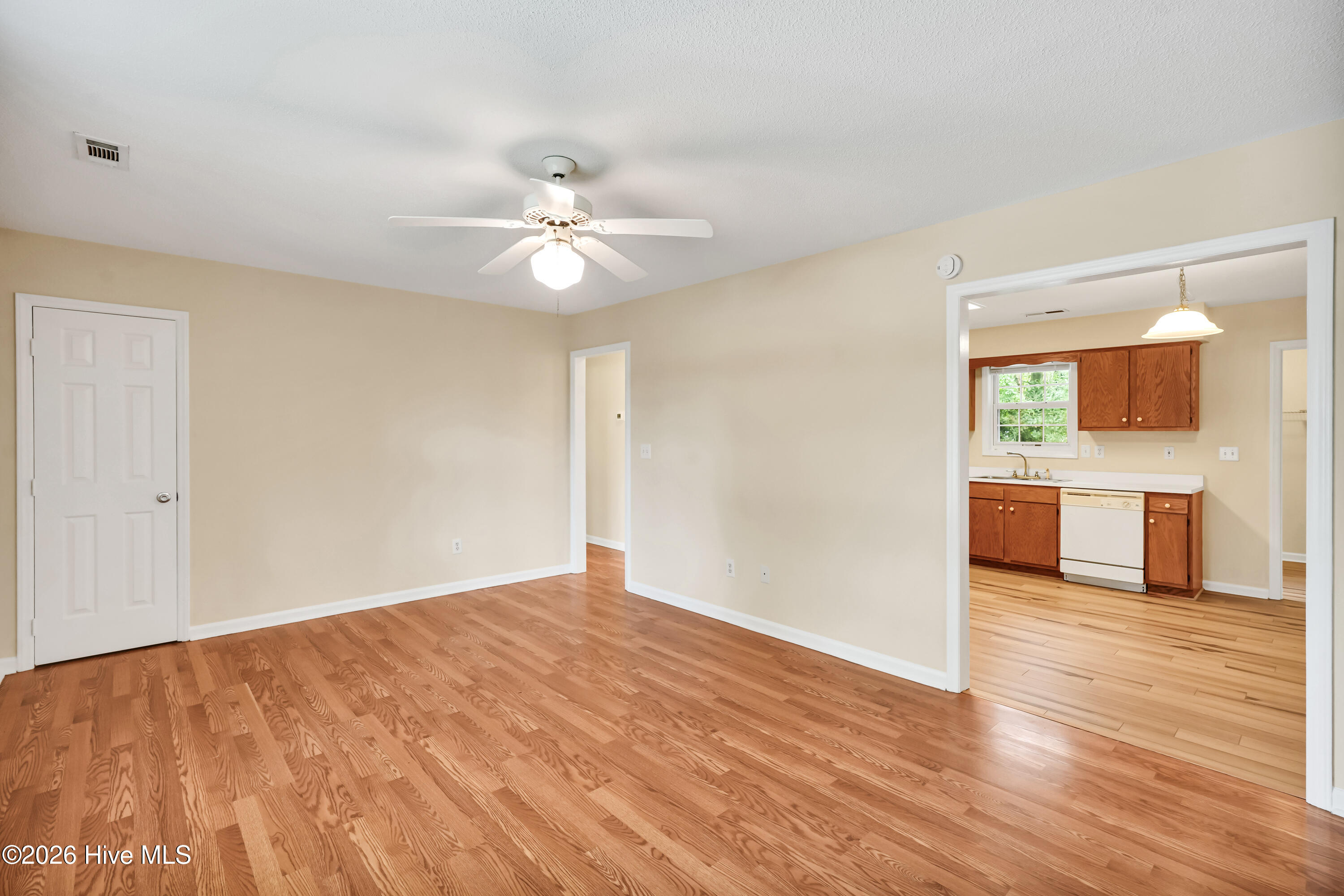 7746 Alexander Road, Unit AD Wilmington, NC 28411 - Photo 6 of 16 7746AlexanderRoadUnitC-9