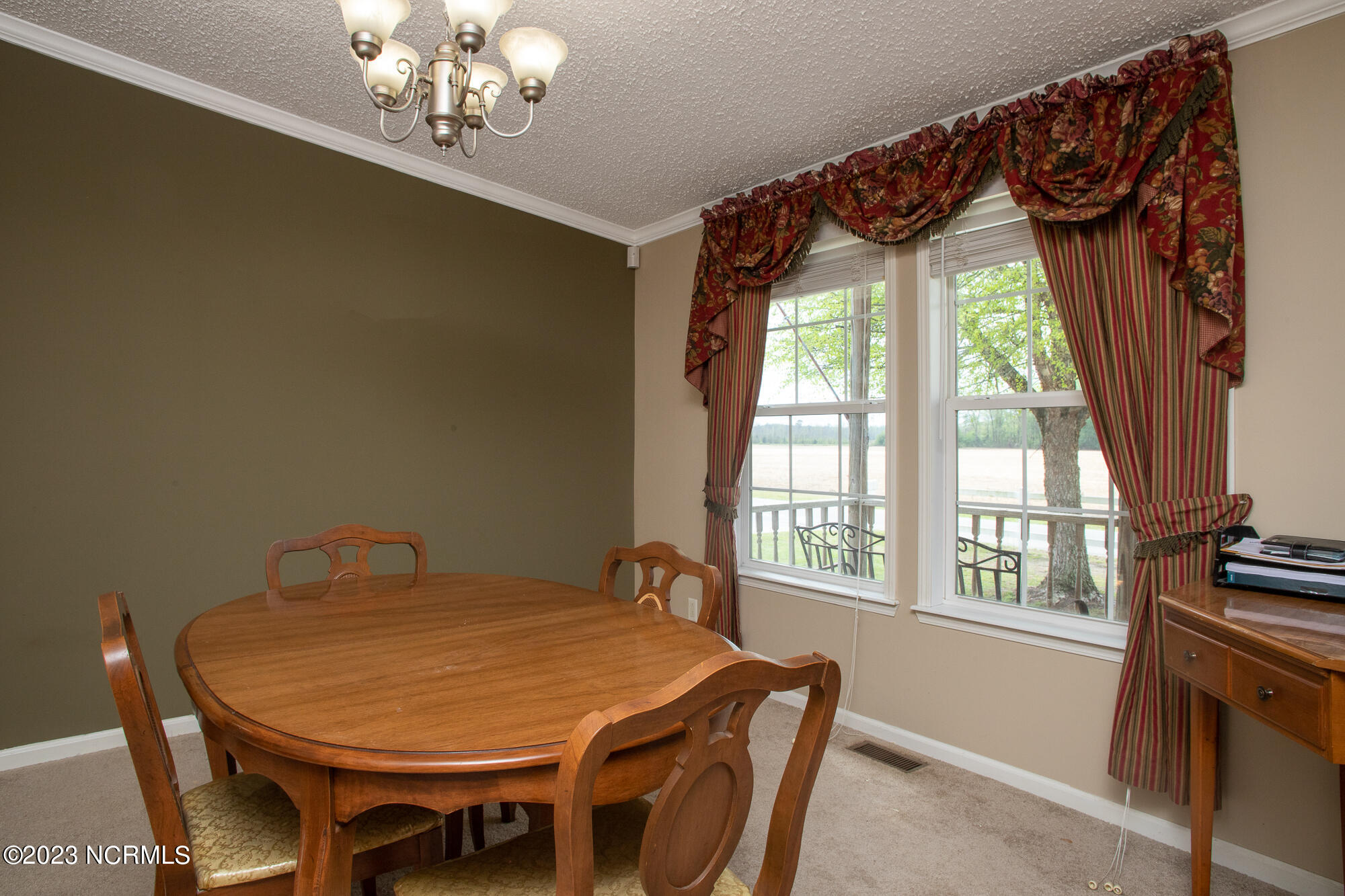 1824 Becton Farm Road Kinston, NC 28501 - Photo 12 of 38 Dining Room