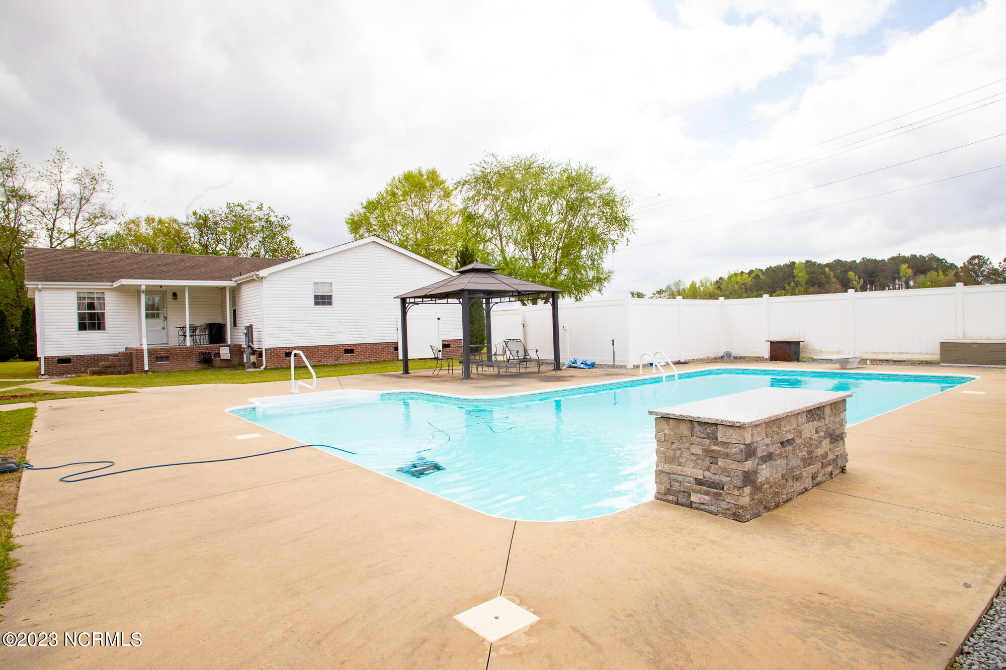 1824 Becton Farm Road Kinston, NC 28501 - Photo 26 of 38 Rear - Pool