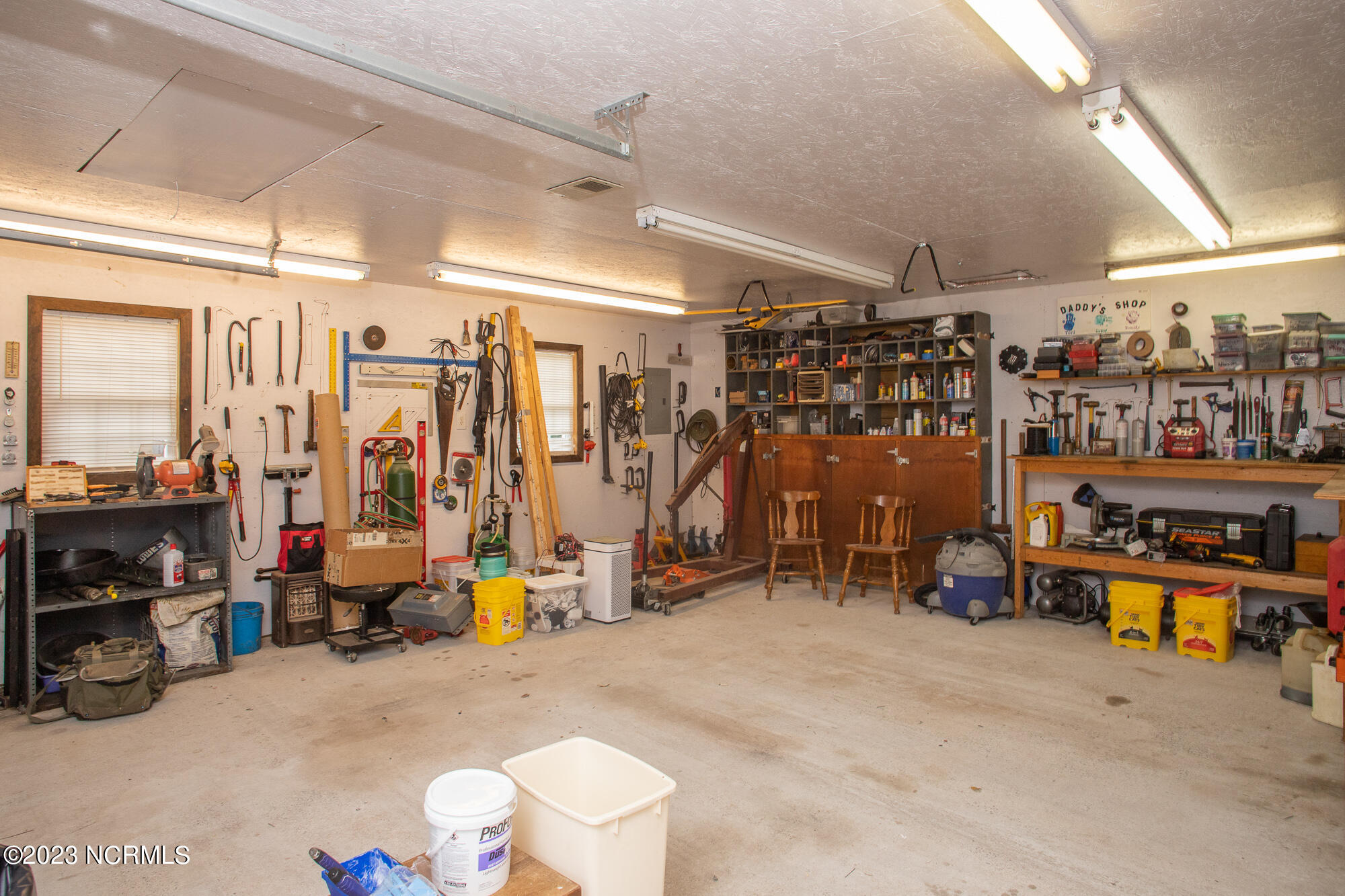 1824 Becton Farm Road Kinston, NC 28501 - Photo 34 of 38 Rear - Interior - Workshop