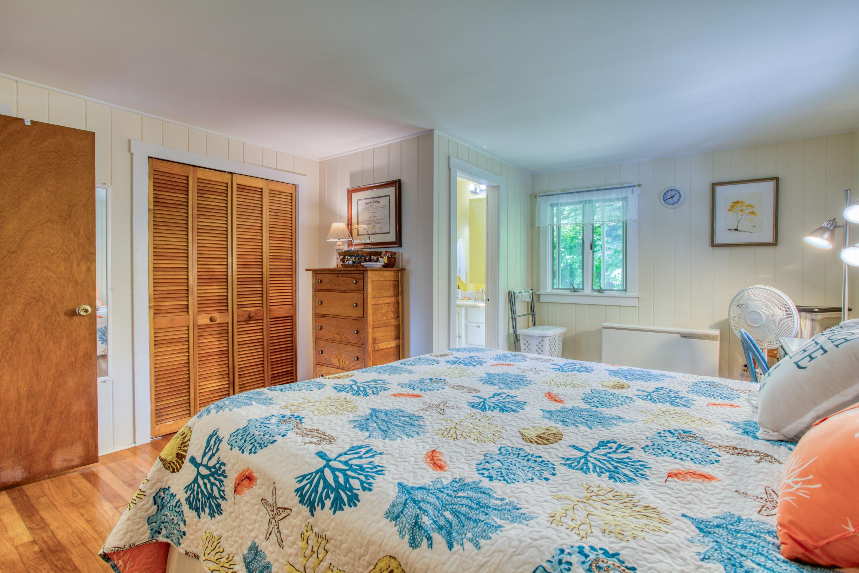 15 Snow Road Boothbay Harbor, ME 04538 - Photo 18 of 46 Expansive bedroom 1