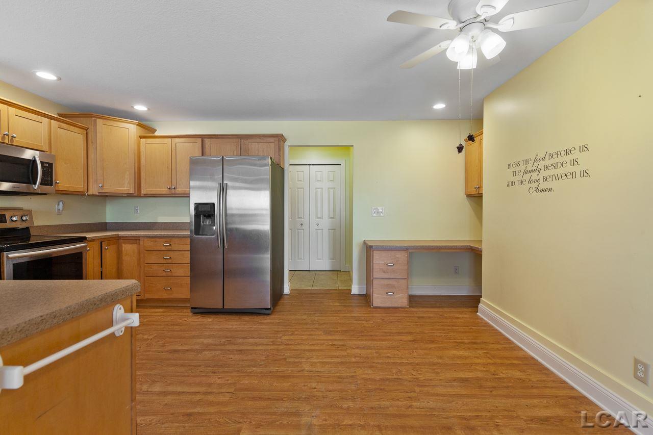 704 Springbrook Avenue Adrian, MI 49221 - Photo 16 of 31 50034063-15.JPG