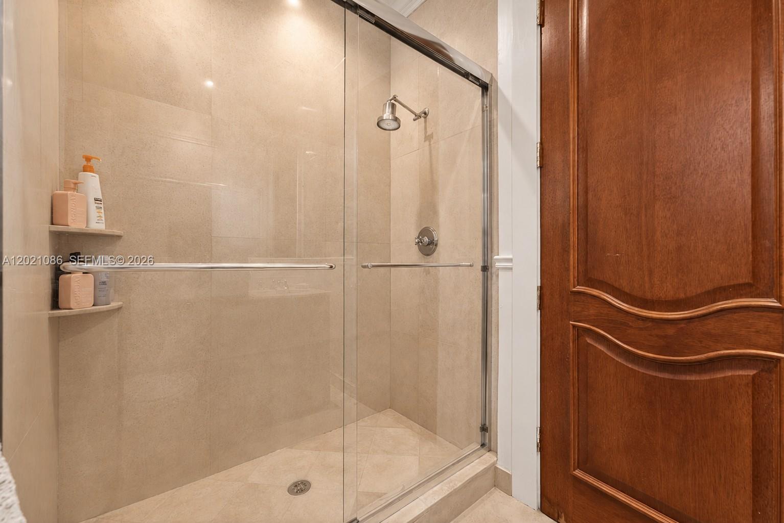 442 Ridgewood Road Key Biscayne, FL 33149 - Photo 24 of 35