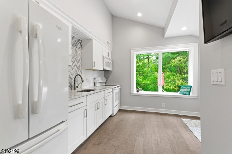 5346 Berkshire Valley Road Oak Ridge, NJ 07438 - Photo 18 of 30