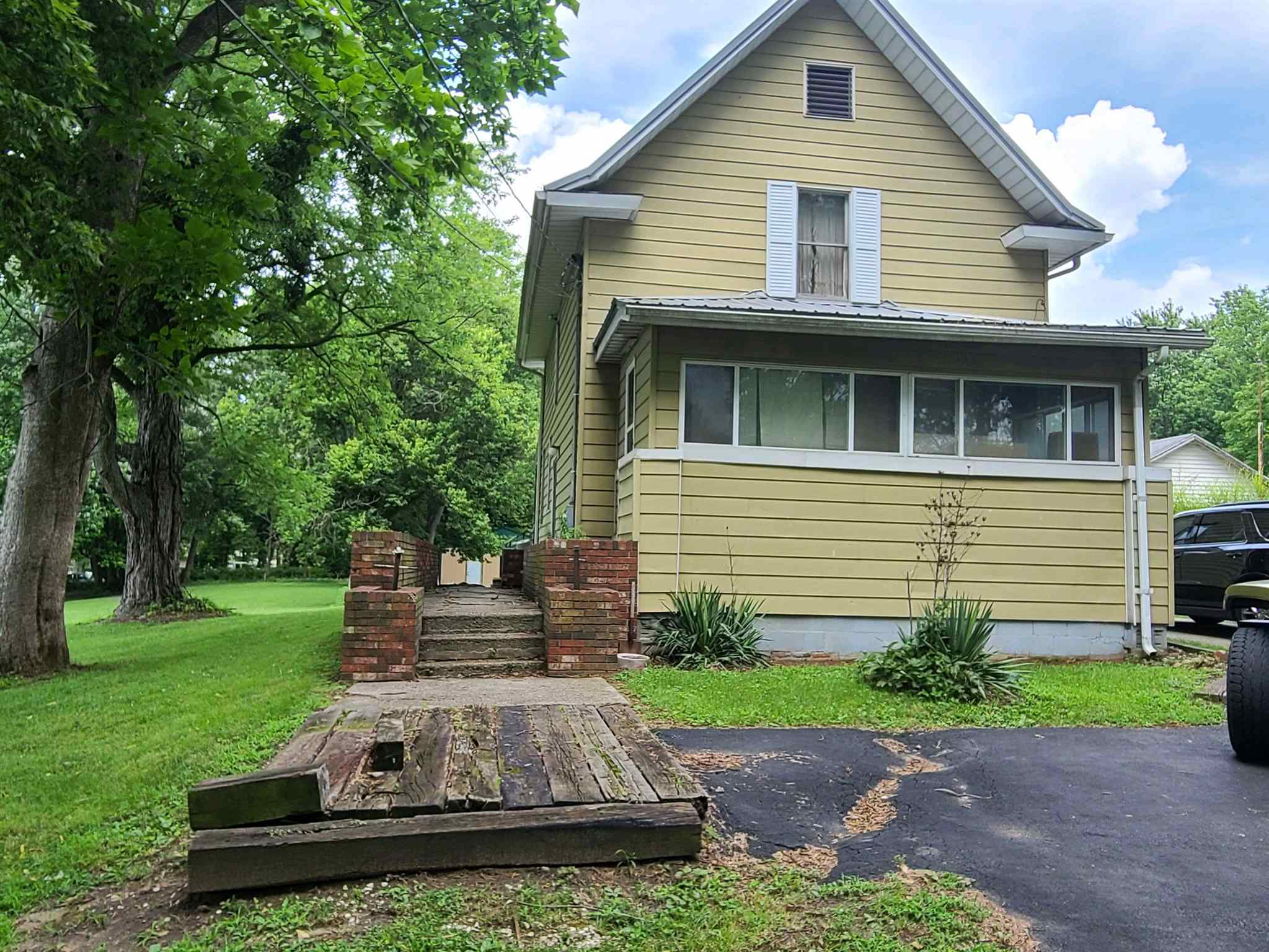 250 Apraw Road Washington, IN 47501 - Photo 1 of 15 Gallery Image 1
