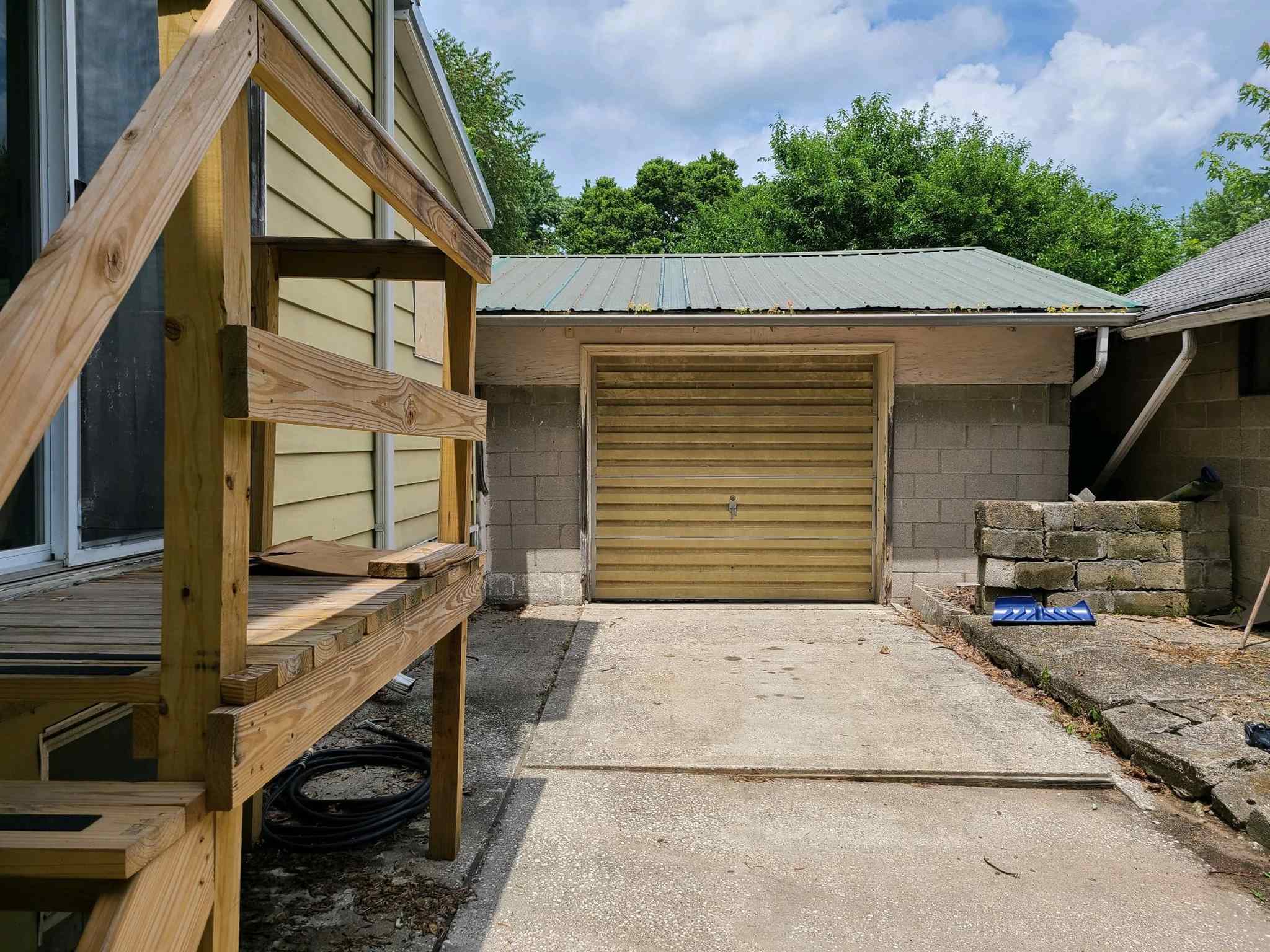 250 Apraw Road Washington, IN 47501 - Photo 4 of 15 Gallery Image 4