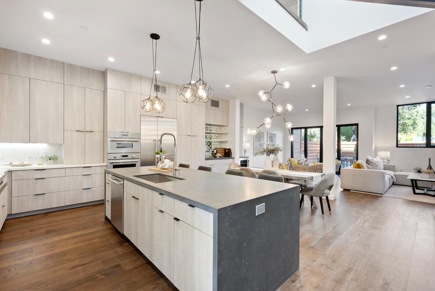 32 Roberts Road Los Gatos, CA 95032 - Photo 4 of 33 Gallery Image 4