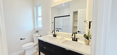 $400,000 | 1004 Joshua Lane, Genoa, IL 60135