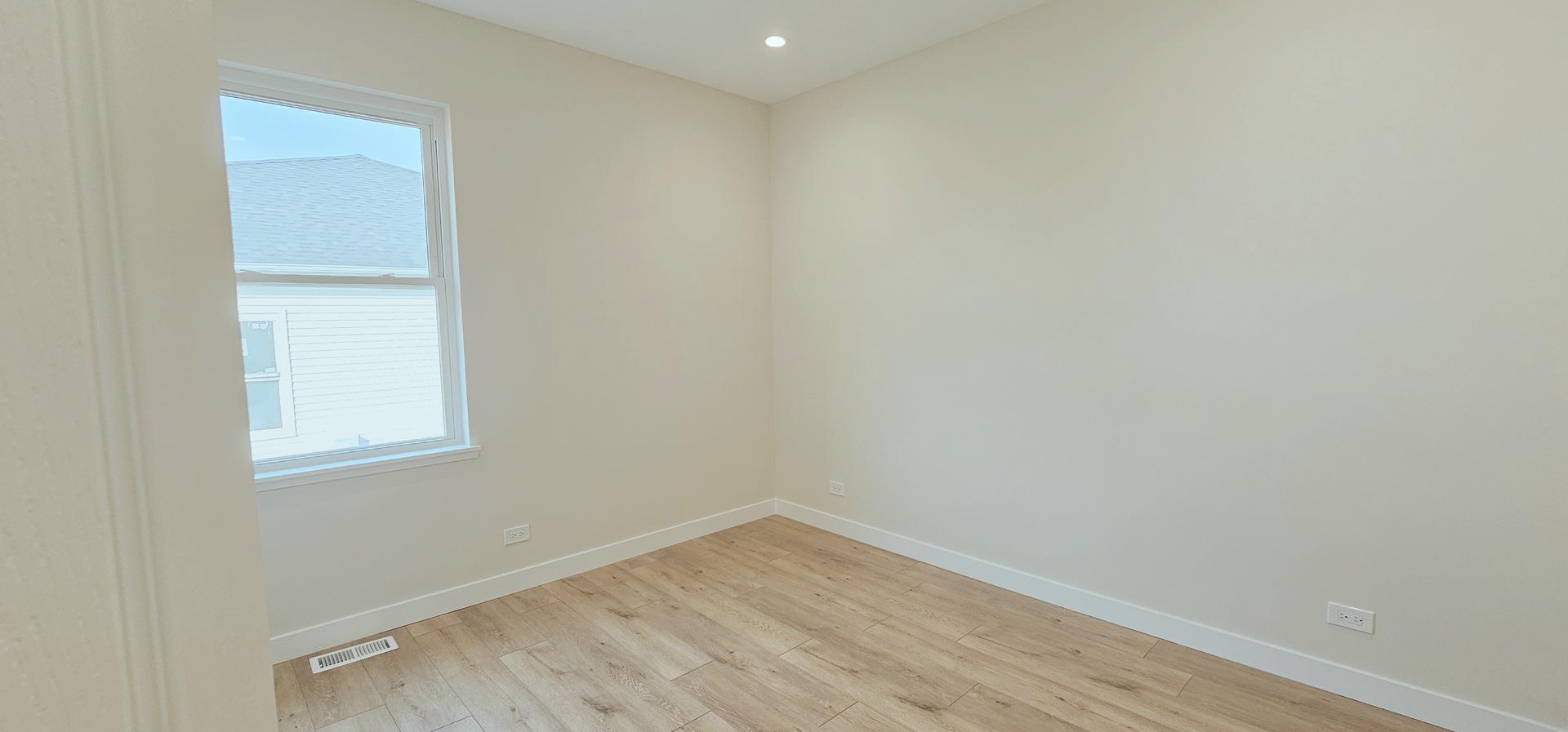 1004 Joshua Lane Genoa, IL 60135 - Photo 19 of 44