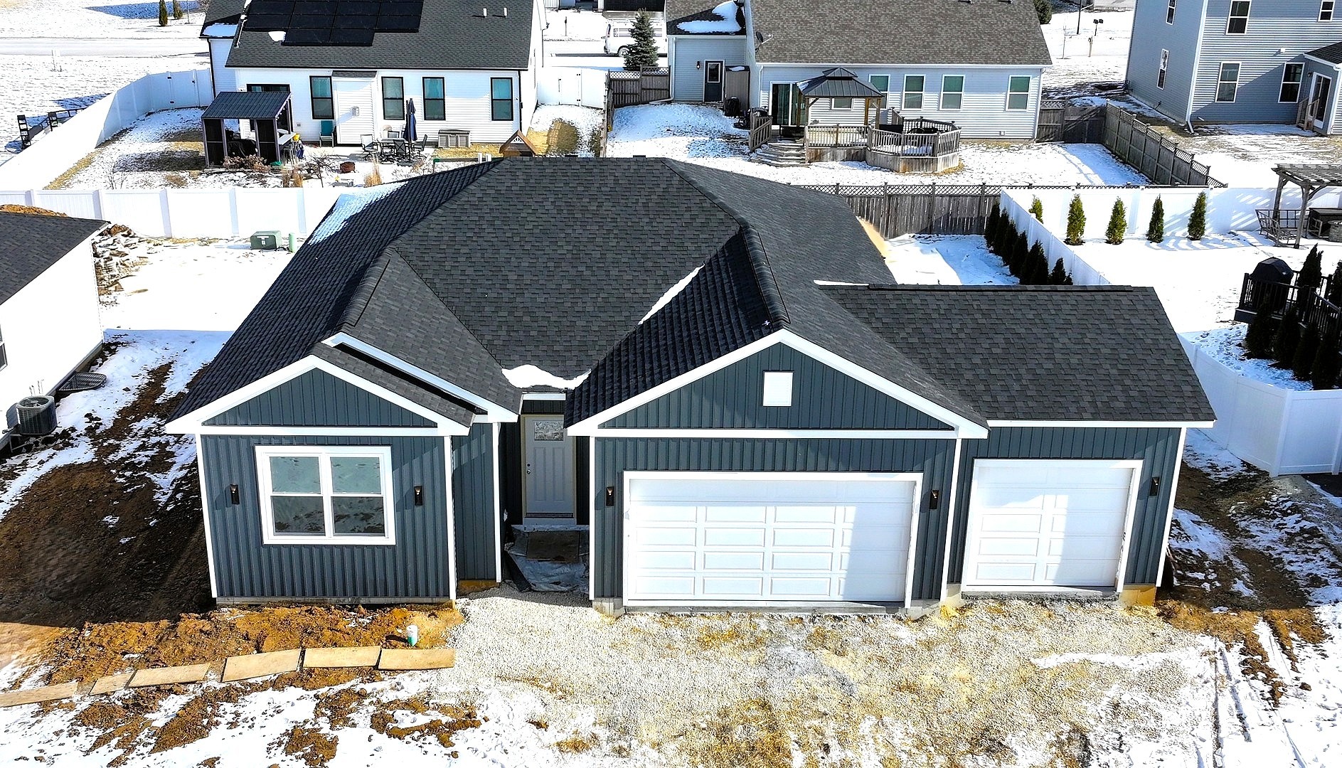 1004 Joshua Lane Genoa, IL 60135 - Photo 33 of 44