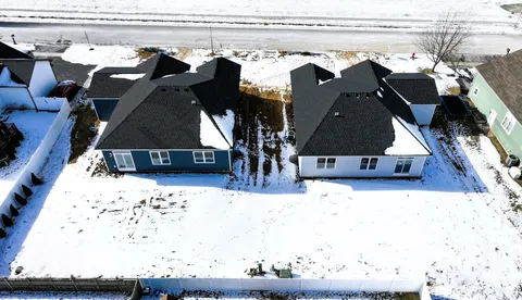 $400,000 | 1004 Joshua Lane, Genoa, IL 60135