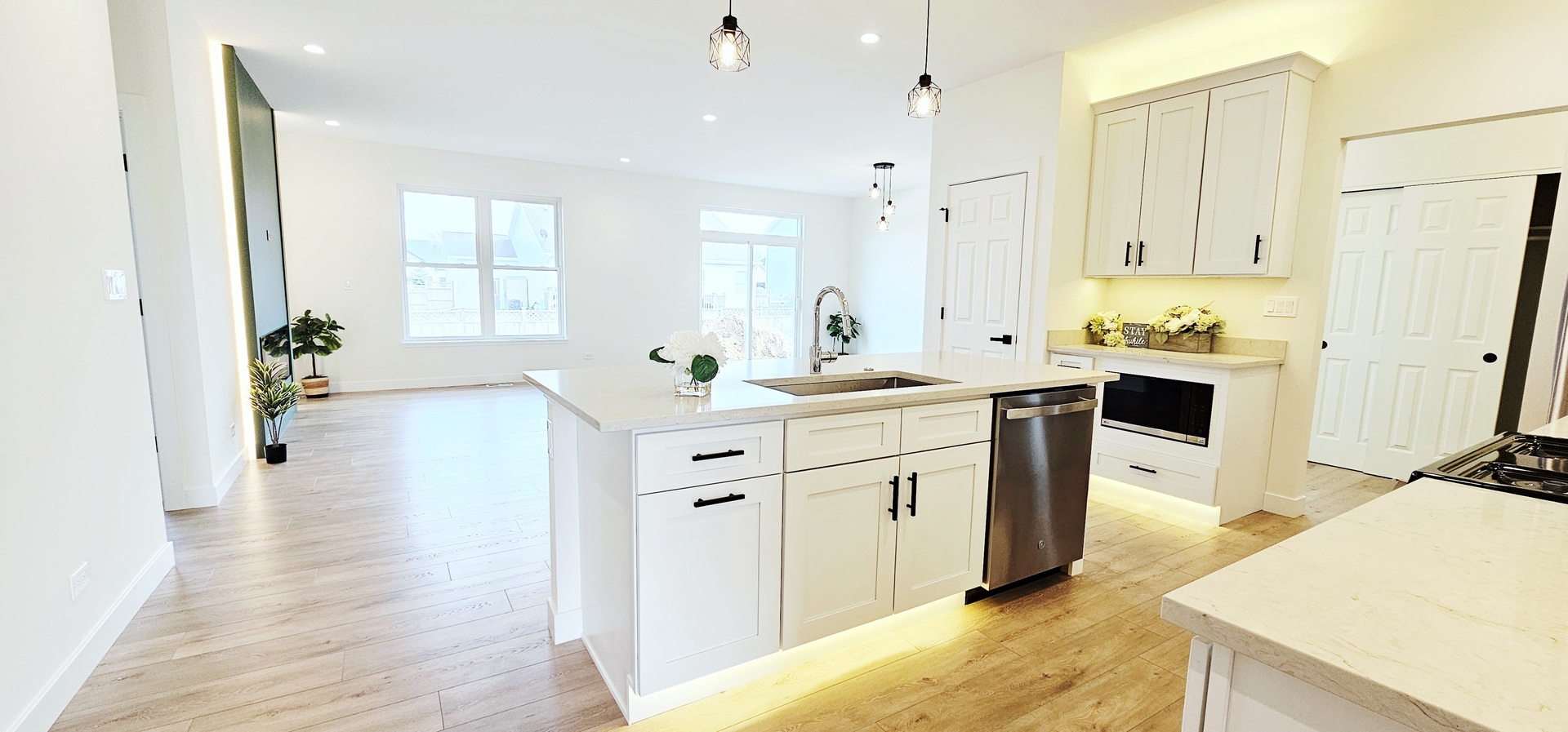 1004 Joshua Lane Genoa, IL 60135 - Photo 5 of 44