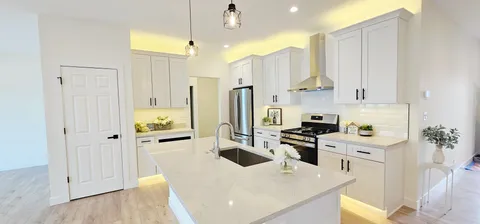 $400,000 | 1004 Joshua Lane, Genoa, IL 60135