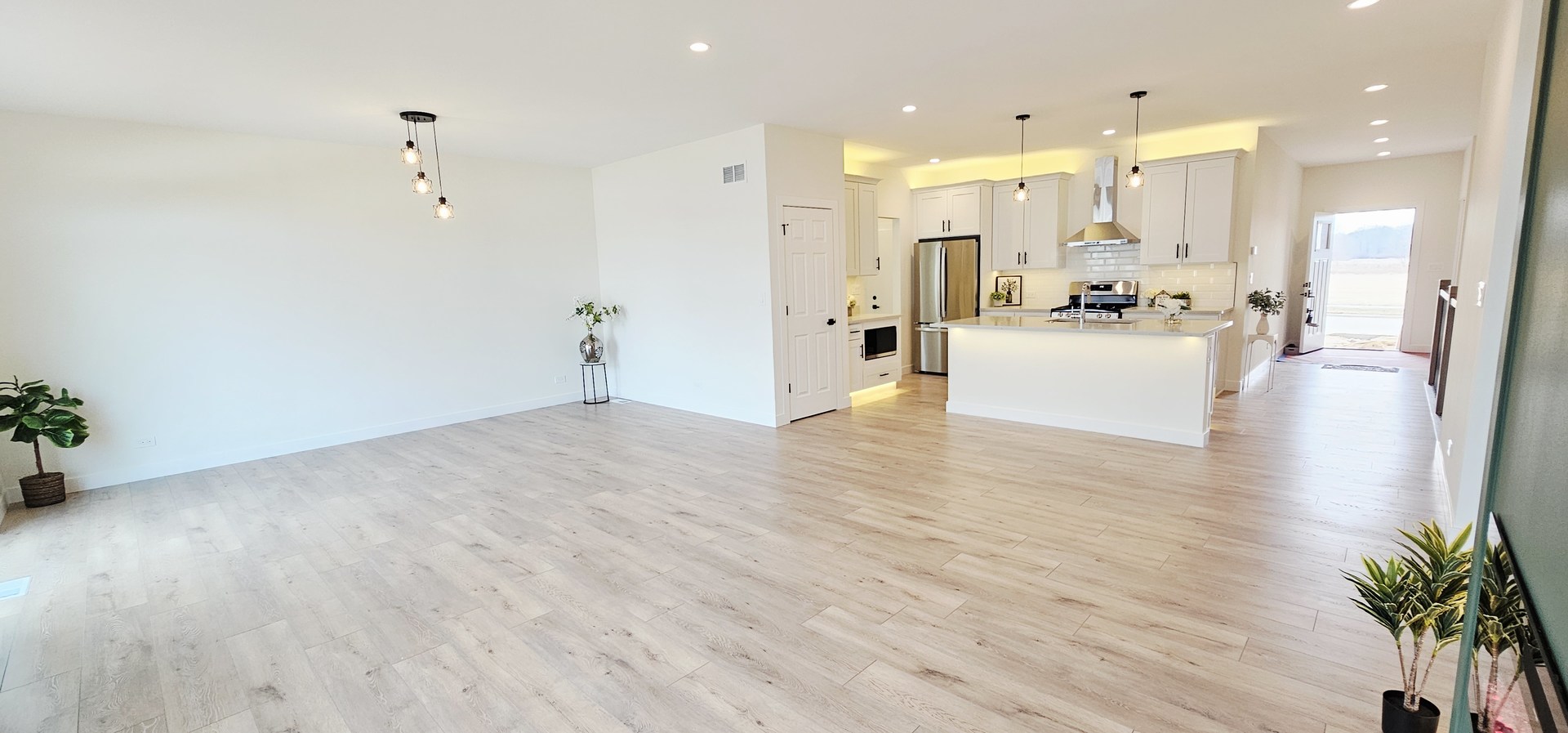 1004 Joshua Lane Genoa, IL 60135 - Photo 9 of 44