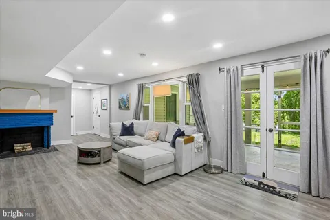 $1,200,000 | 9409 Holland Avenue, Bethesda, MD 20814