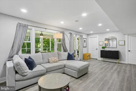 $1,200,000 | 9409 Holland Avenue, Bethesda, MD 20814