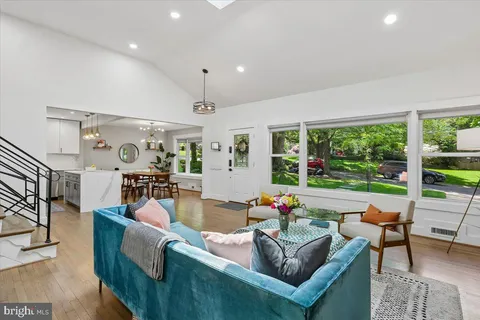 $1,200,000 | 9409 Holland Avenue, Bethesda, MD 20814