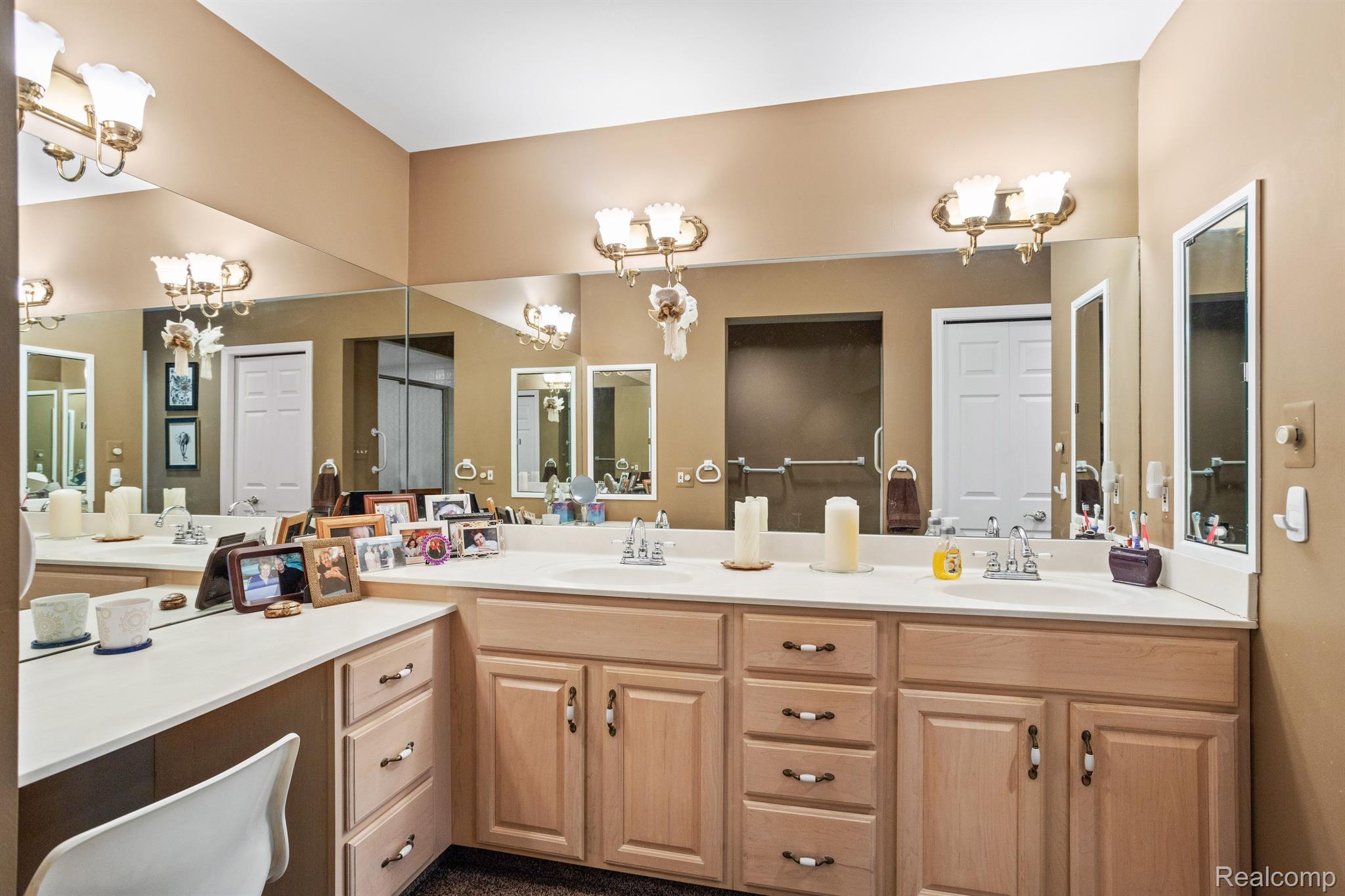 3068 Rivers Edge Drive North Wayne, MI 48184 - Photo 35 of 47 Gallery Image 35