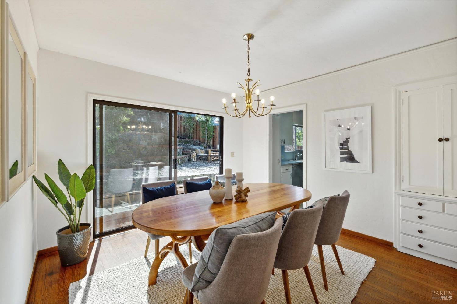 315 Jewell Street San Rafael, CA 94901 - Photo 8 of 40 Gallery Image 8