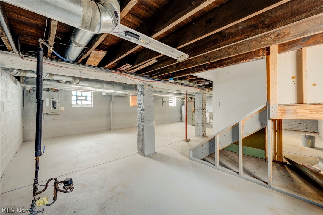 4432 Pearl Road Cleveland, OH 44109 - Photo 41 of 50