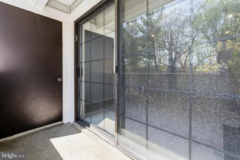 an empty room with an entryway