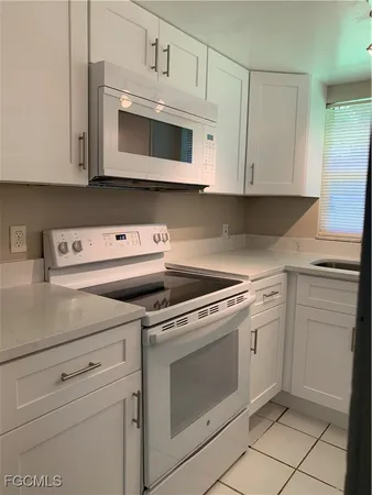 $1,250 | 815 Courtington Lane, Unit 2, Fort Myers, FL 33919