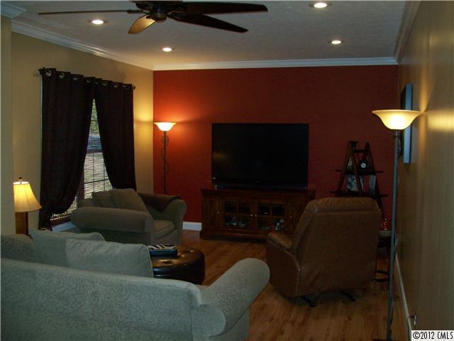 302 Parks Road Rockwell, NC 28138 - Photo 4 of 16 Gallery Image 4