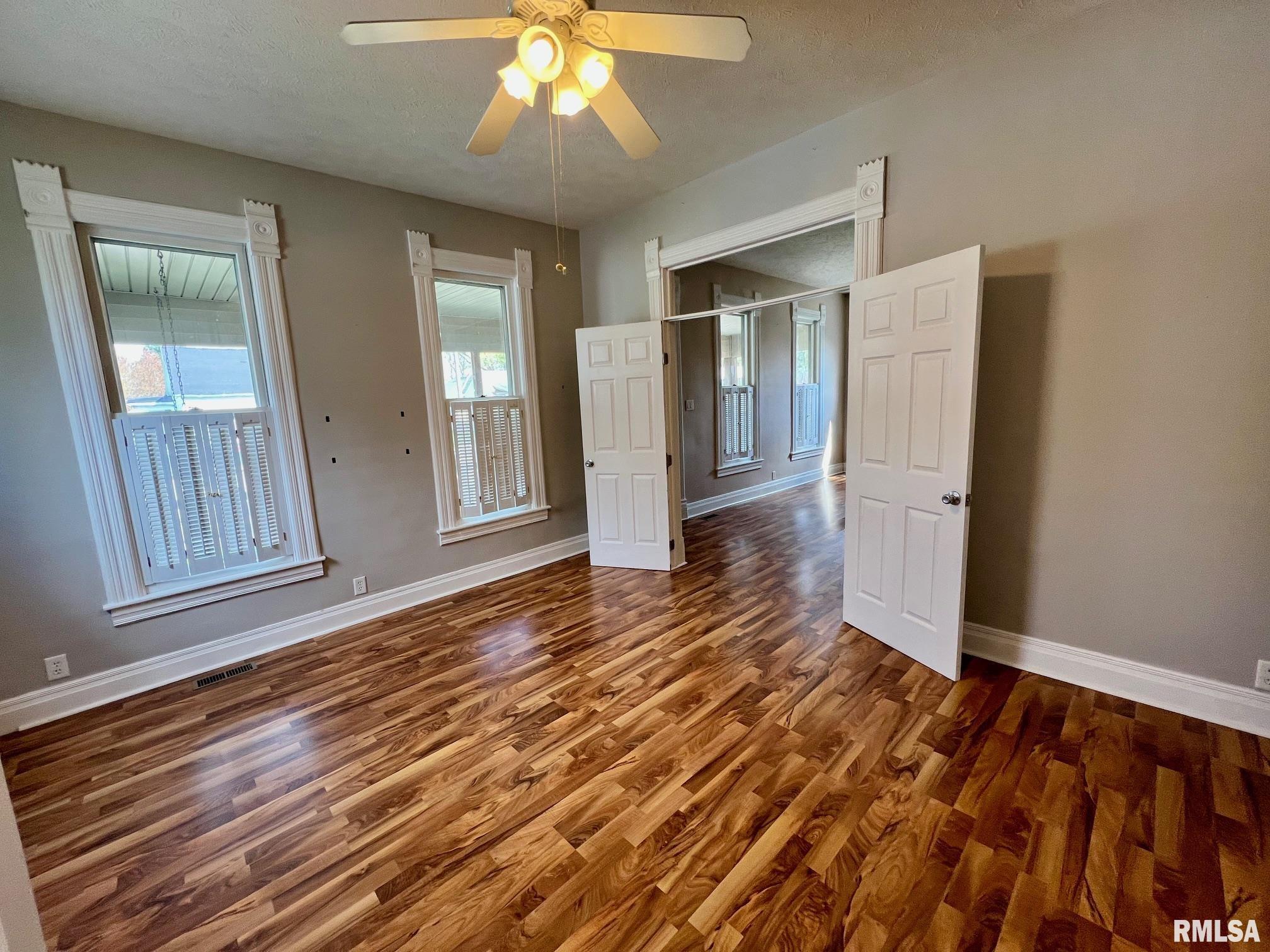 214 East Rutledge Street Petersburg, IL 62675 - Photo 8 of 30 Gallery Image 8