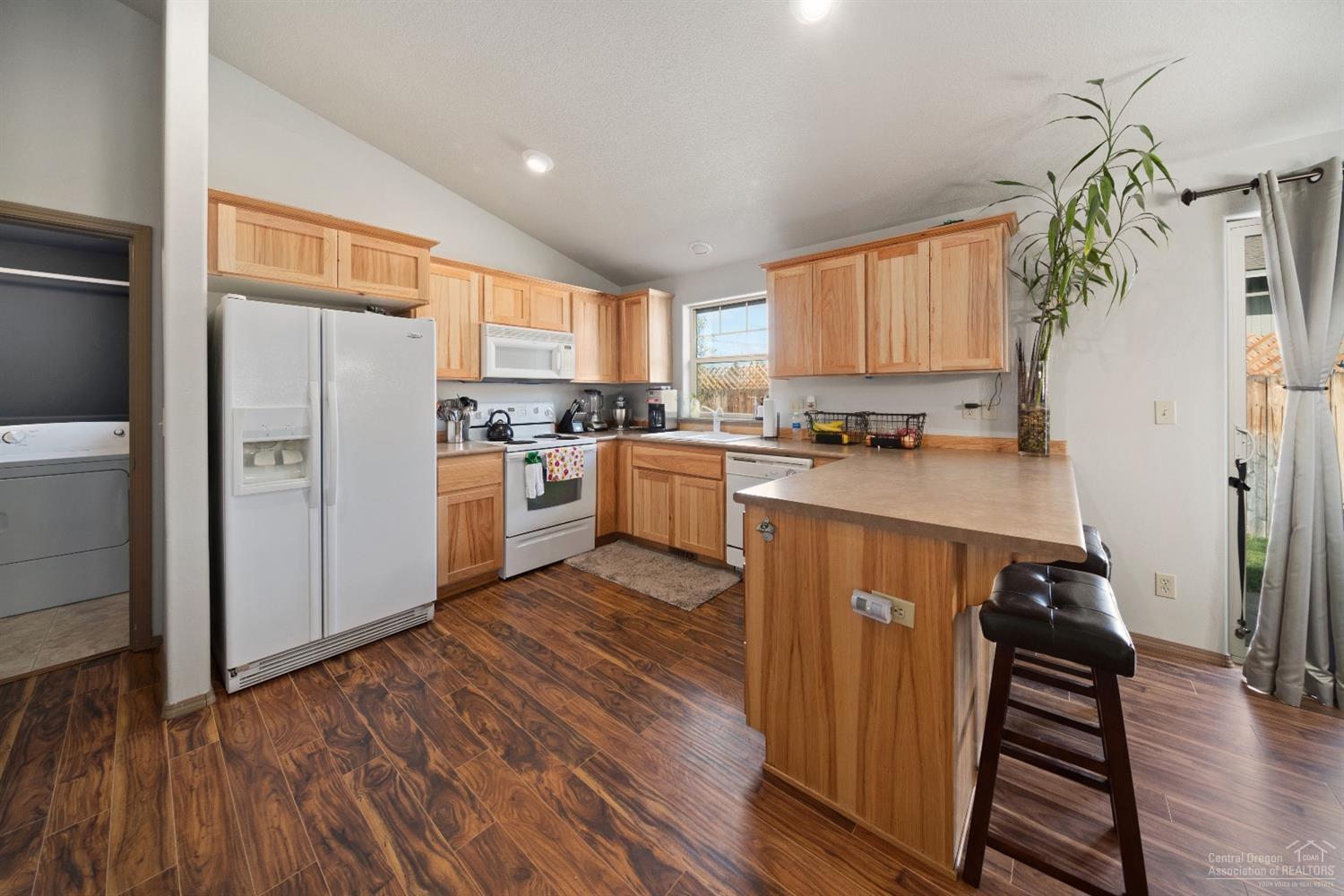 63305 Vogt Road Bend, OR 97701 - Photo 6 of 22 Additional Photo