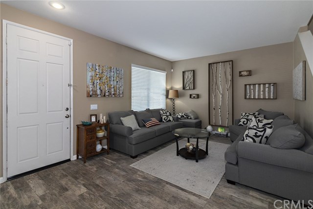 16470 Colt Way Moreno Valley, CA 92555 - Photo 7 of 36