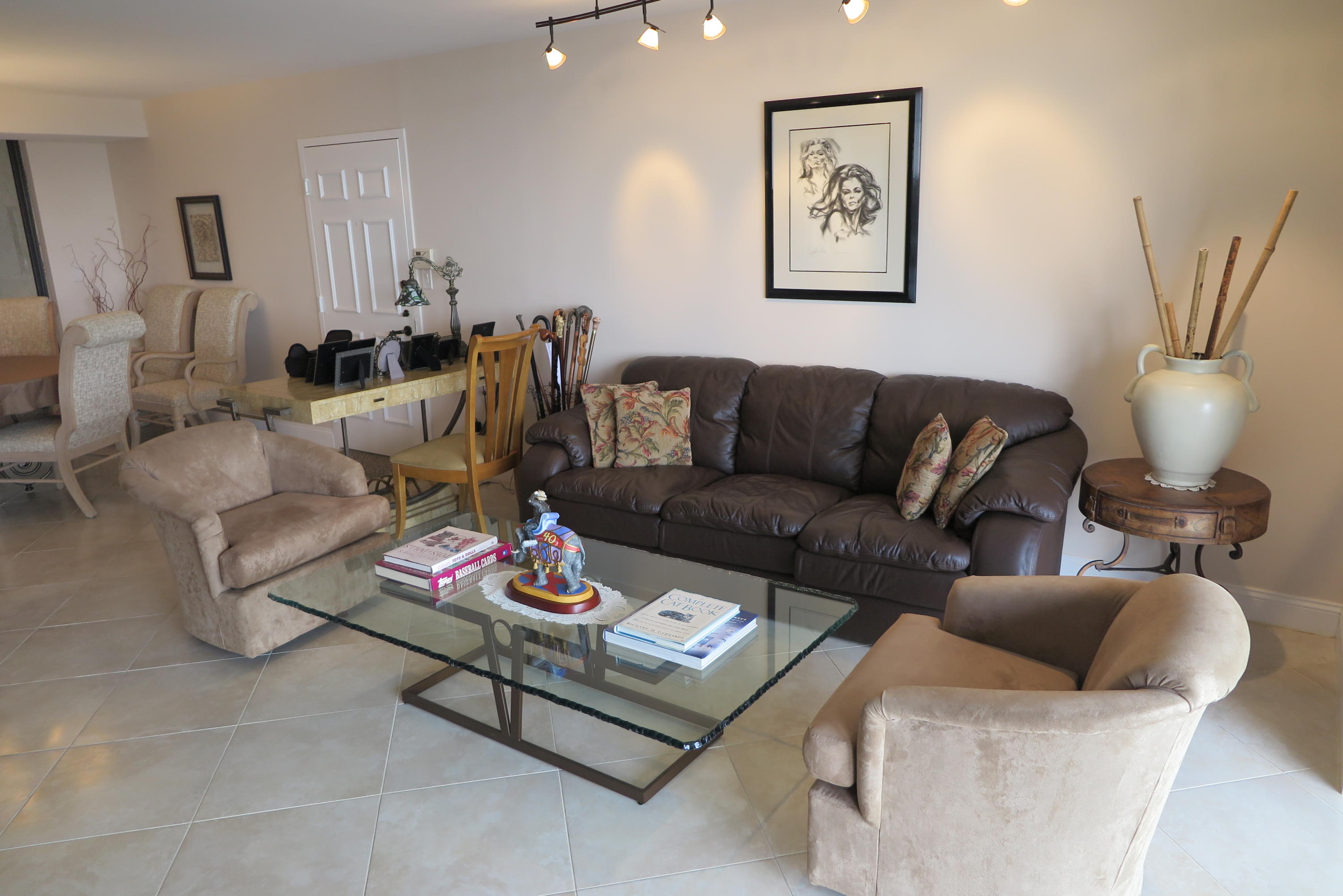 7161 Promenade Drive, Unit E602 Boca Raton, FL 33433 - Photo 2 of 14 LIVING ROOM