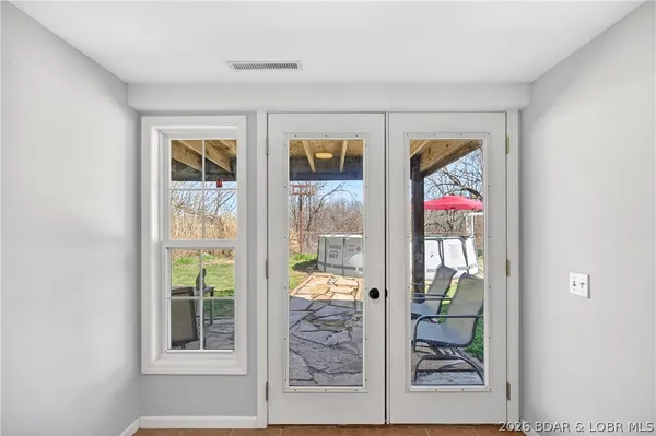 $325,000 | 186 North High Street, Camdenton, MO 65020