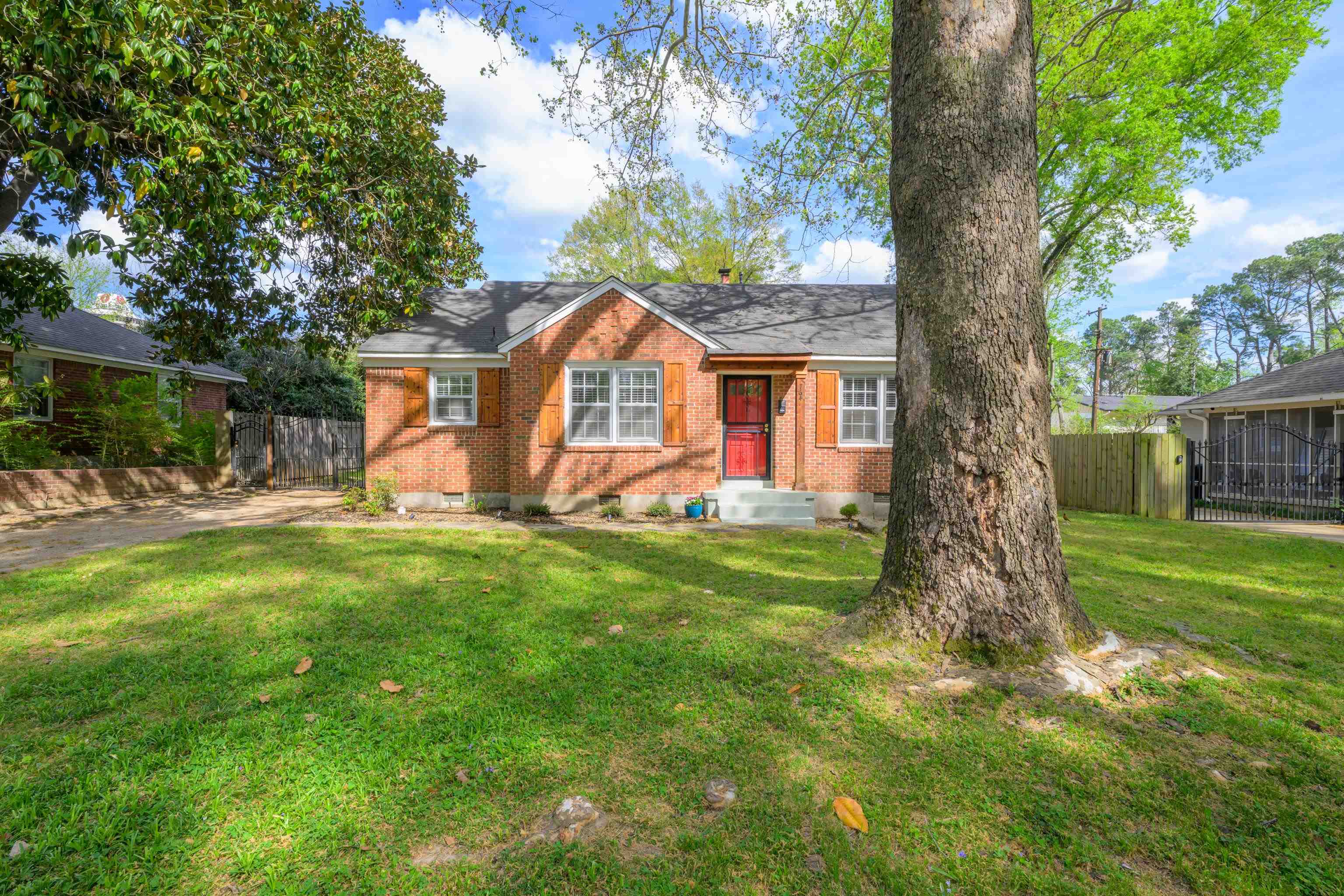 764 Moss Road Memphis, TN 38117 - Photo 3 of 29