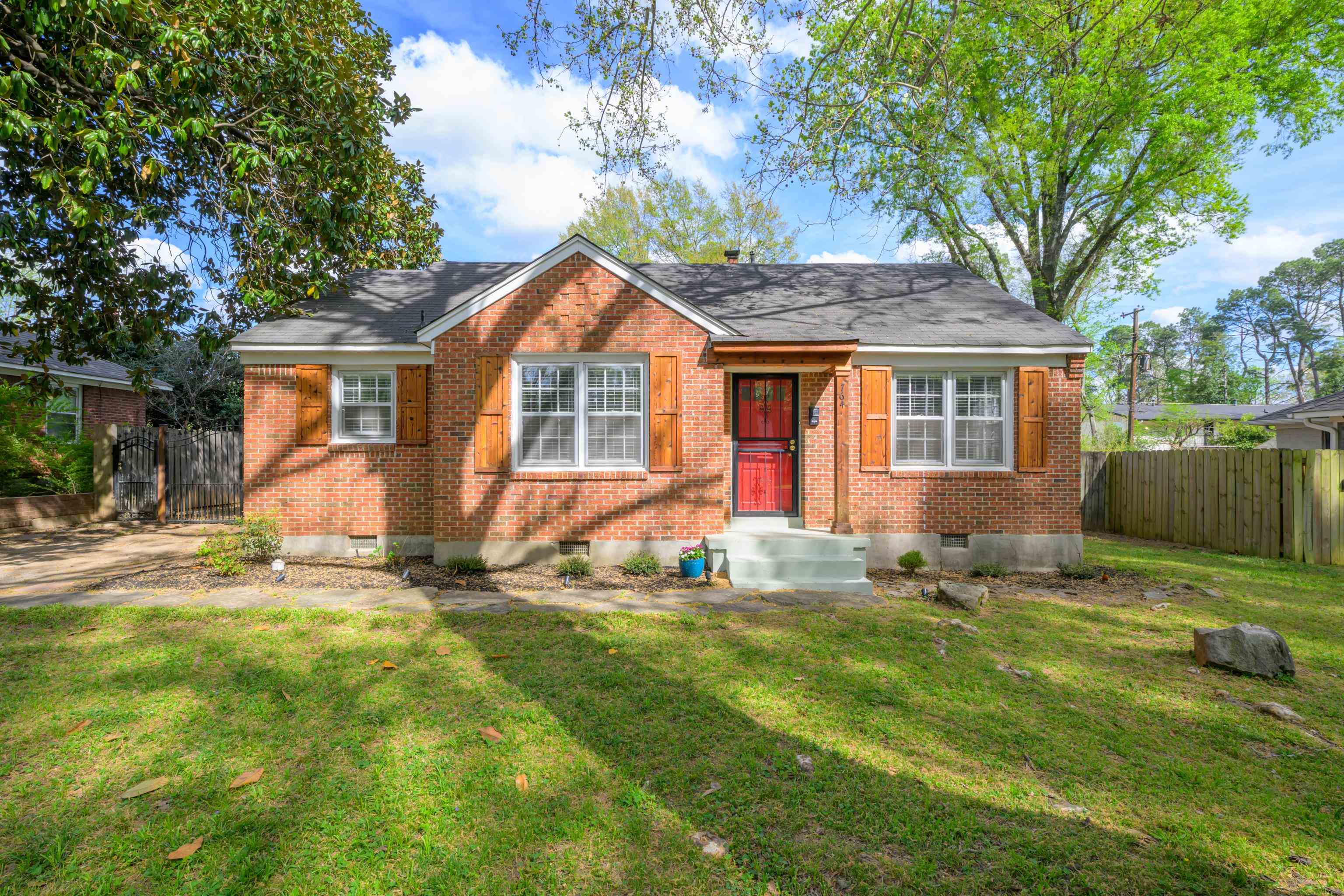 764 Moss Road Memphis, TN 38117 - Photo 4 of 29