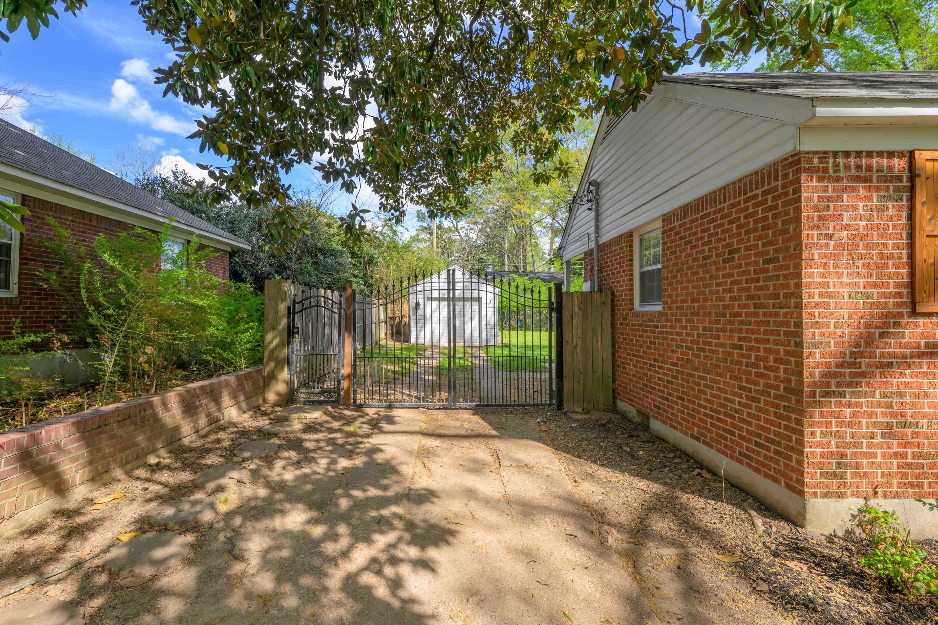 764 Moss Road Memphis, TN 38117 - Photo 6 of 29