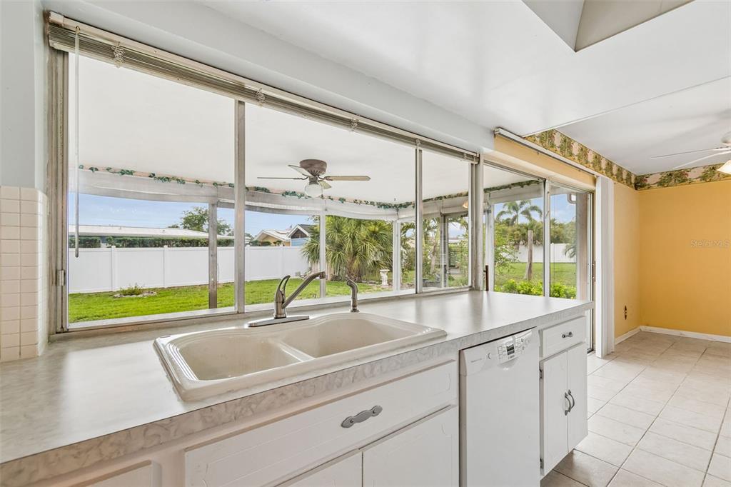14363 Neptune Road Seminole, FL 33776 - Photo 24 of 65