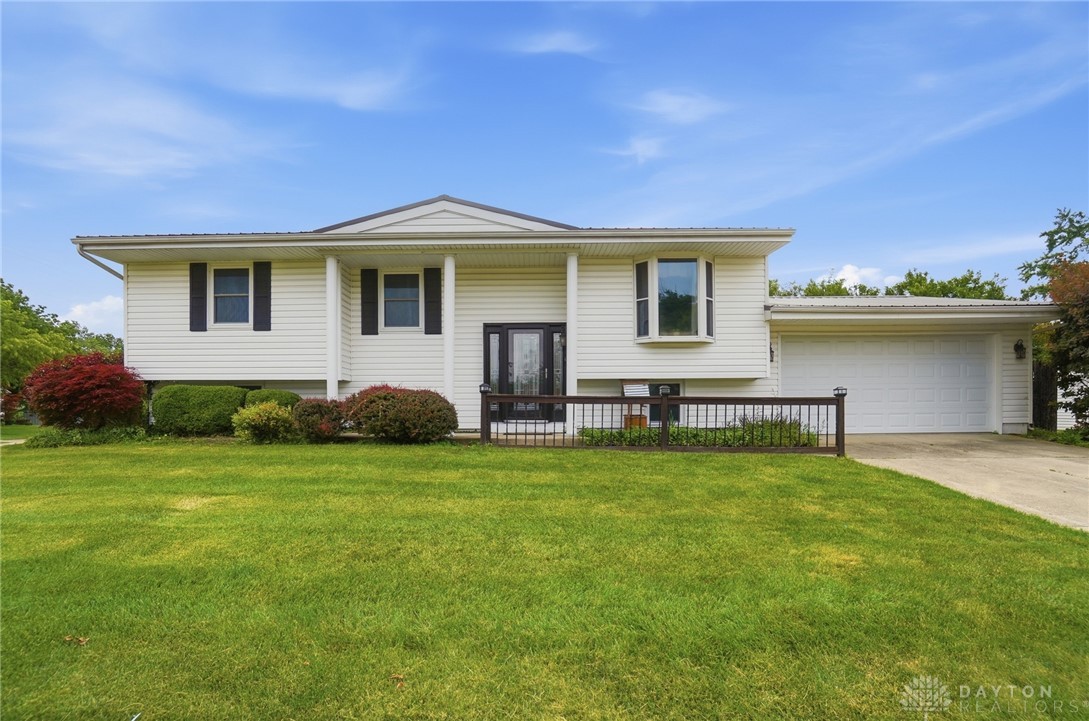 1914 Elmsford Street Springfield, OH 45506 - Photo 1 of 47