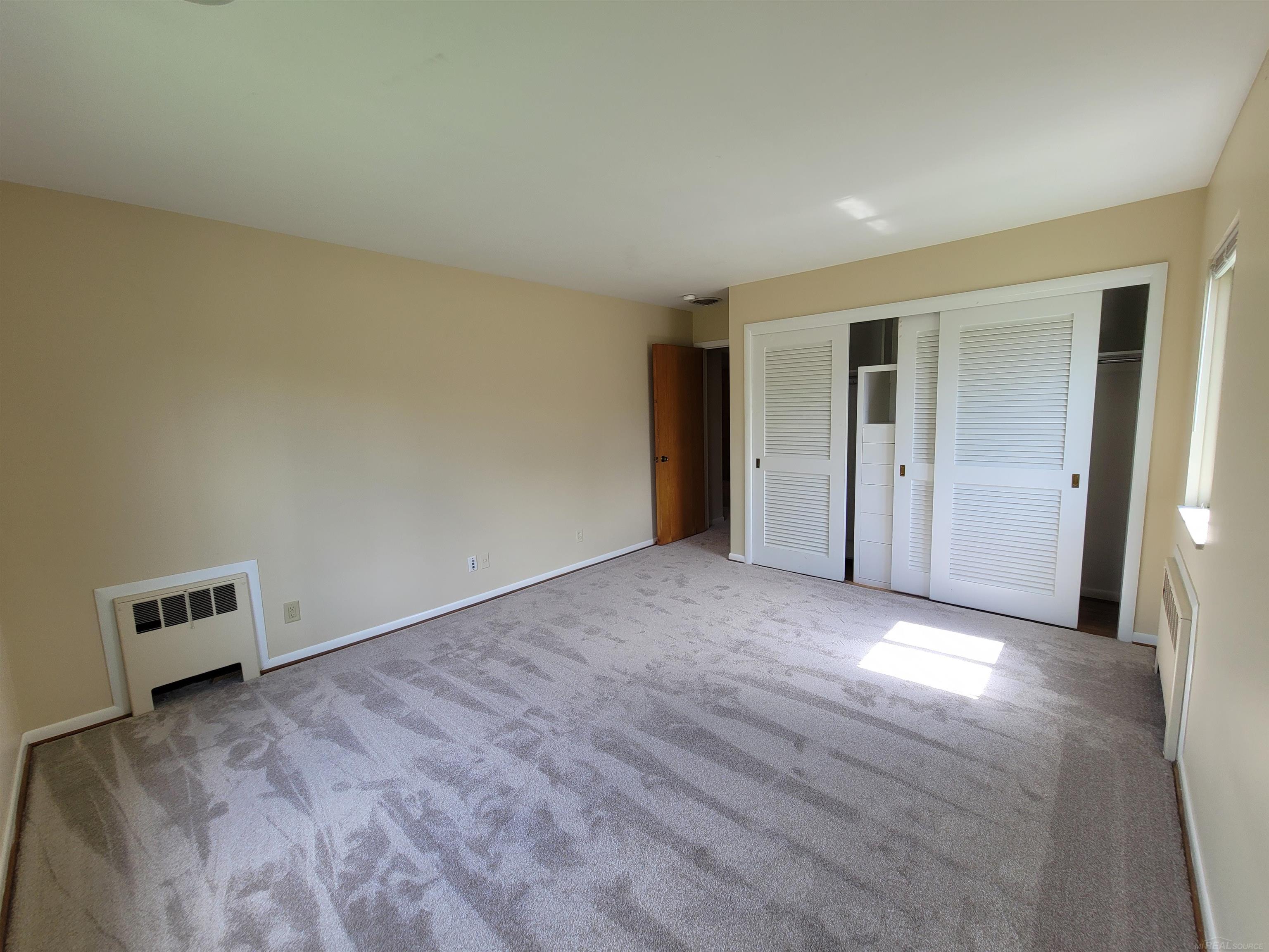 15818 Windmill Point Grosse Pointe, MI 48230 - Photo 23 of 29