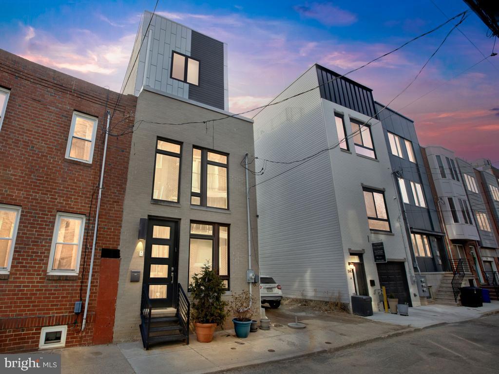 1144 South Sydenham St  