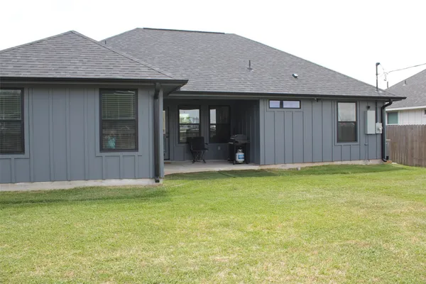 $269,000 | 7610 Avenue G, Beasley, TX 77417