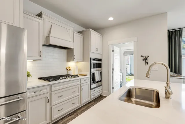 $614,000 | 9096 Village Lake Drive Southwest, Calabash, NC 28467