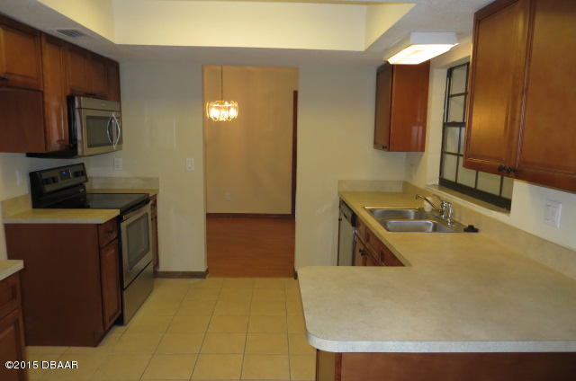 929 Mill Rd Lane Port Orange, FL 32127 - Photo 7 of 25 KITCHEN MARKETING.jpg