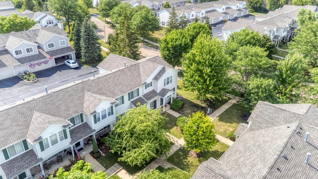 2279 Reflections Drive Aurora, IL 60502 - Photo 1 of 39