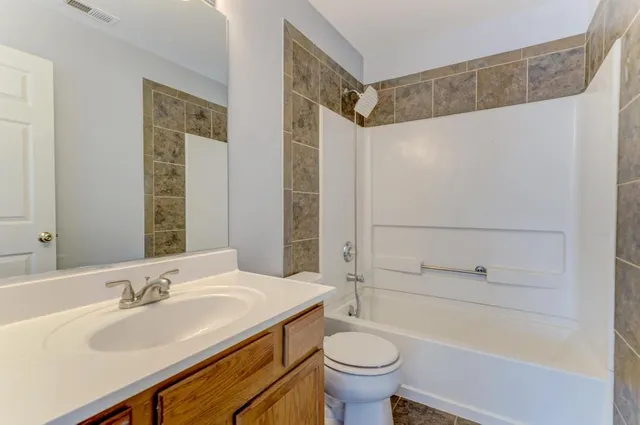 $345,000 | 2279 Reflections Drive, Aurora, IL 60502